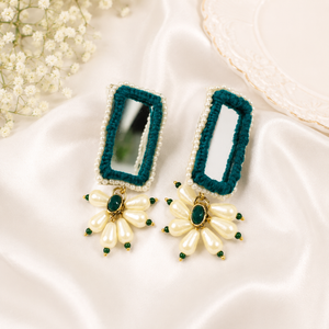 Emerald Mirror Pearl Earrings